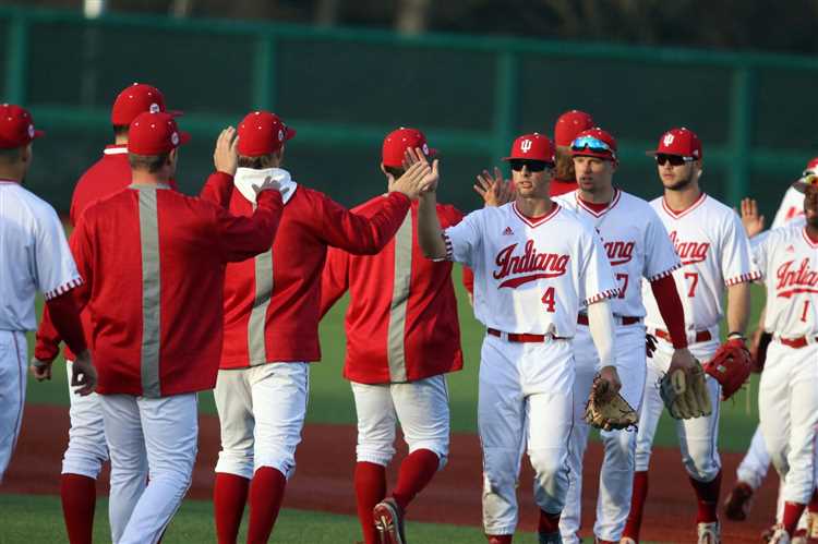 Baseball Oʻyinida Neʼchta Darajali Ish Reʼxlar Bor