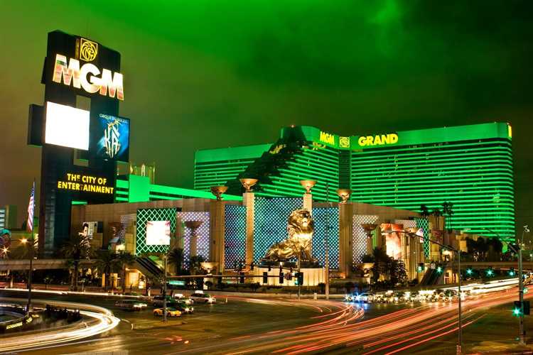 «Las Vegasda Polislar Aytishicha, MGM Grandda Sirtsiz Pistolet Bilan Uchrashuvda Er Ayolni O’ldirdi»